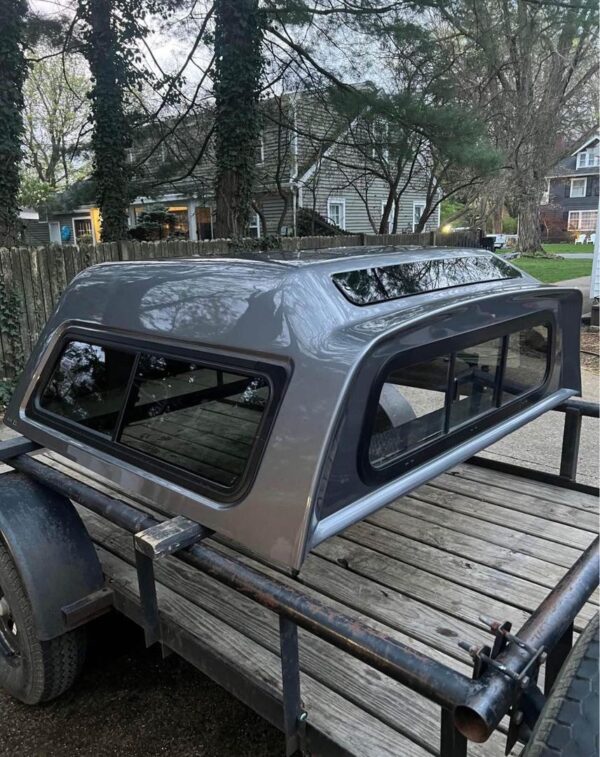 Truck Cap - Chevy Colorado - 5ft A.R.E. Mid-rise - Image 2