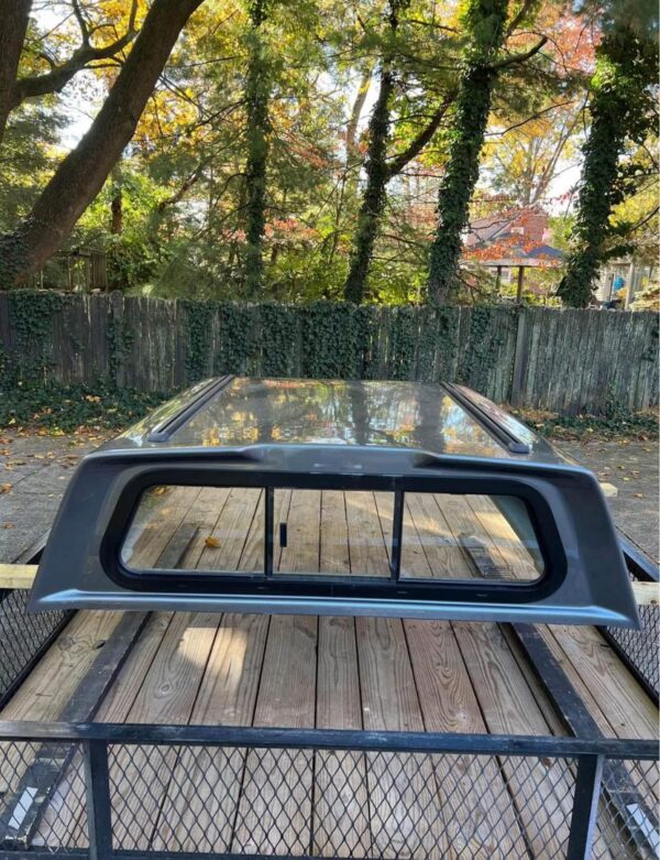Truck Cap - Chevy Colorado - 5ft - Gray - Image 3